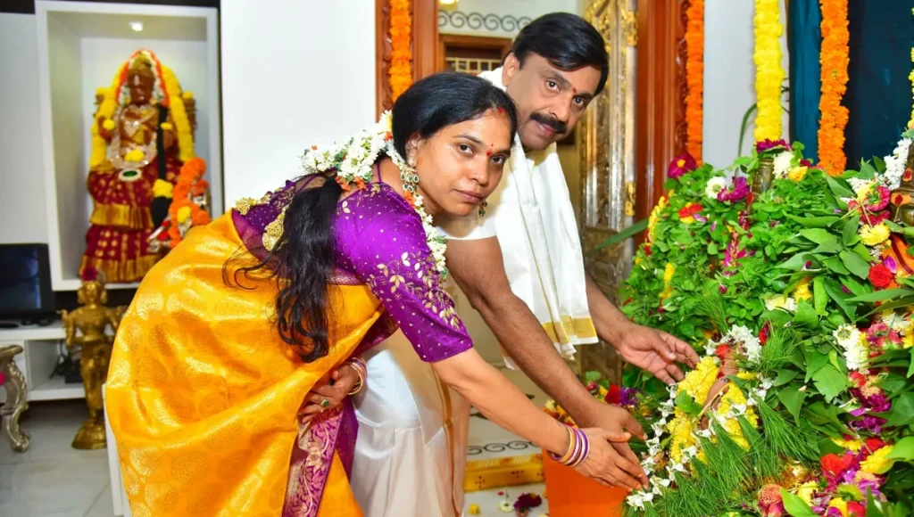 G Janardhan Reddy Wife - Lakshmi Aruna